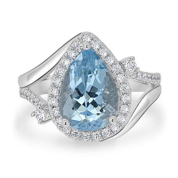 3.29ct  Aquamarine Rings with 0.4tct Diamond set in 14K White Gold